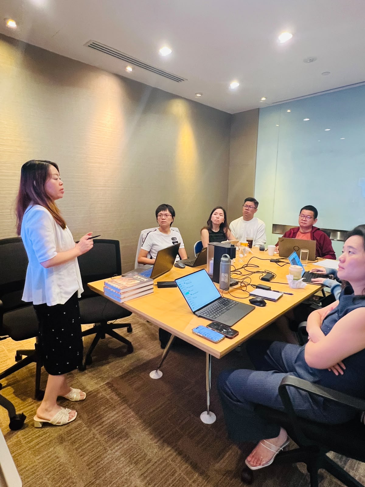 龙老师 Annie 带领学员实操部署 AI 智能体｜课堂现场 05